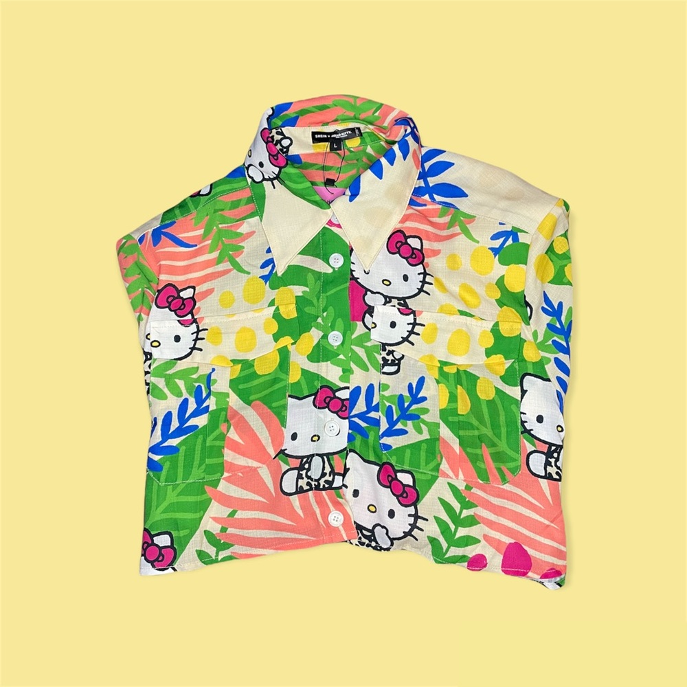 hello kitty blouse!